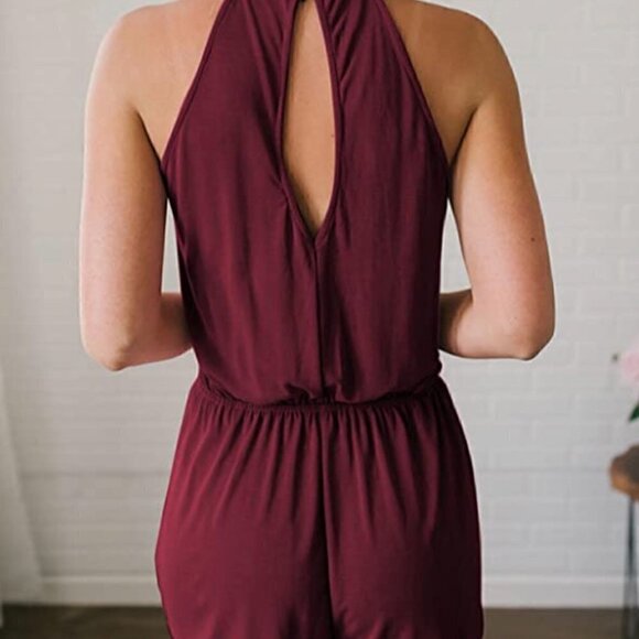 Halter neck Elastic Waist Shorts Romper NWT Wine Size M - Picture 3 of 4